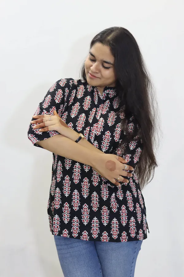 Black_batik_print_pure_cotton_jaipuri_top_for_women