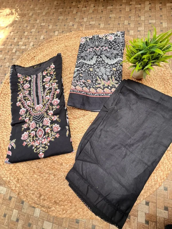 Black_Premium_Cotton_Kurti_With_Pant_And_Dupatta_Set_For_Women
