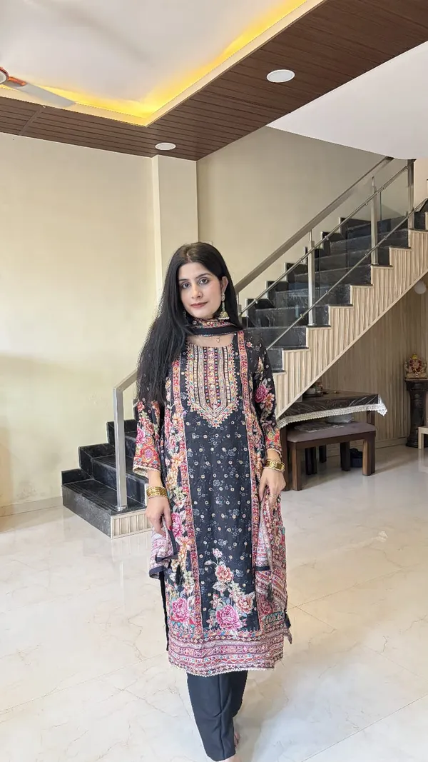 Black_Premium_Pure_Muslin_Kurti_With_Pant_And_Dupatta_Set_For_Women