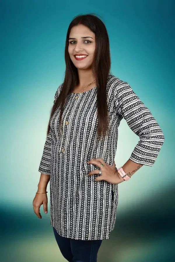 Black_Premium_Cotton_Top_For_Women