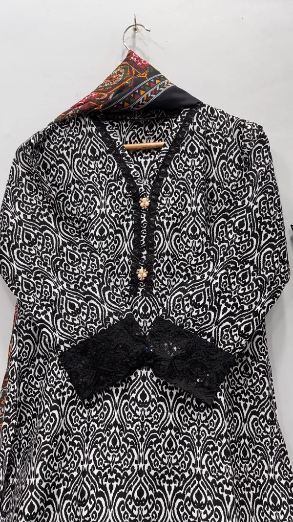Black_And_White_Premium_Rayon_Kurti_With_Pant_And_Dupatta_Set_For_Women
