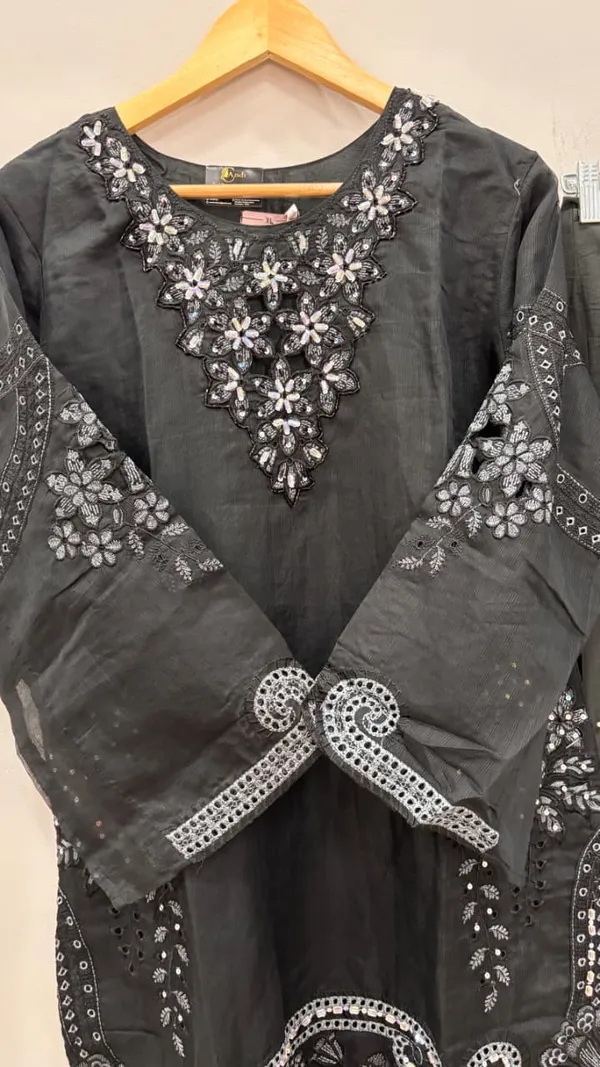 Black_Premium_Rayon_Kurti_With_Pant_And_Dupatta_Set_For_Women
