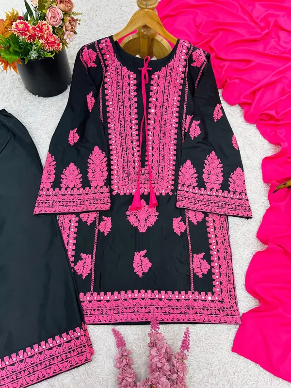 Black_And_Pink_Premium_Cotton_Kurti_With_Pant_And_Dupatta_Set_For_Women