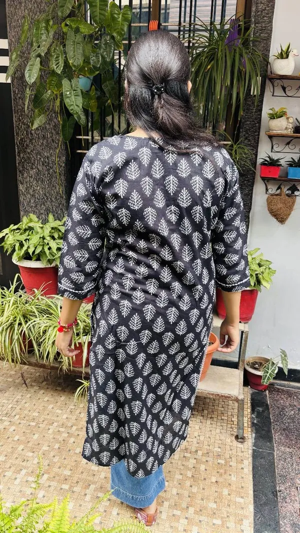 Black_Premium_Cotton_Kurti_For_Women