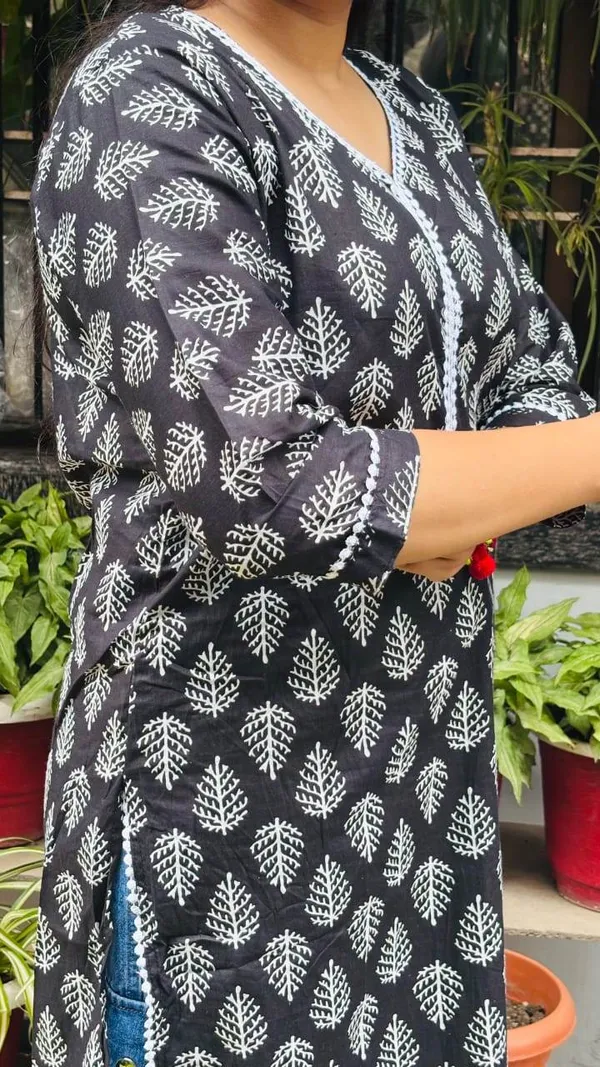 Black_Premium_Cotton_Kurti_For_Women