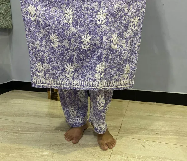 Blue_Floral_Print_Mal_Mal_Cotton_Chikankari_Kurti_With_Pant_For_Women