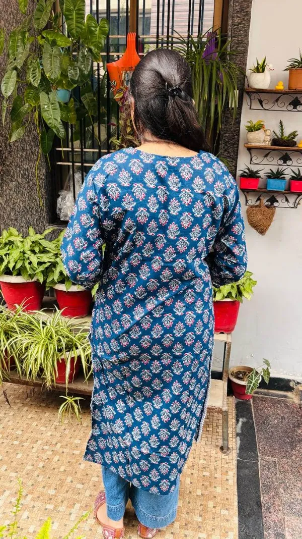 Blue_Premium_Cotton_Kurti_For_Women