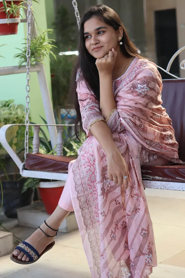 Cream_cotton_lawn_kurti_pant_dupatta_set