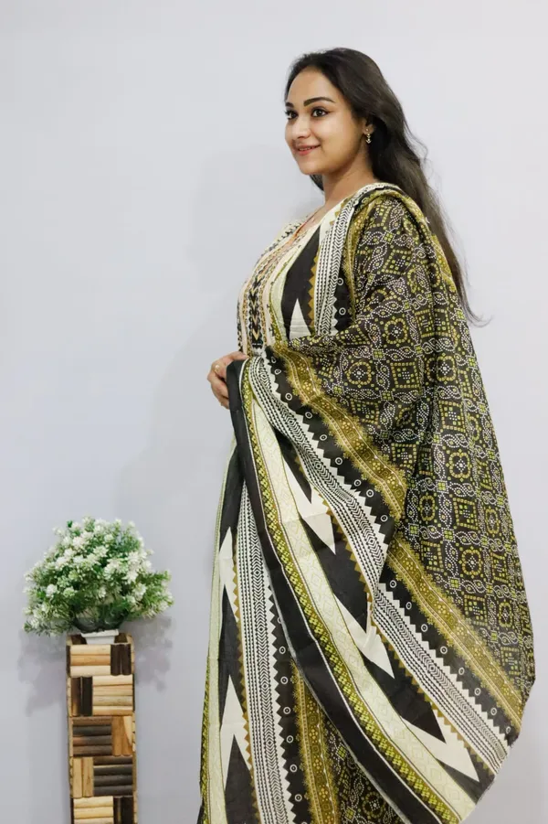 Cream_And_Yellow_Premium_Cotton_Kurti_With_Pant_And_Dupatta_Set_For_Women