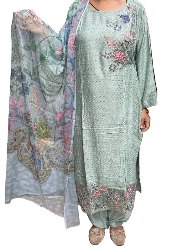 Elegant_Pastel_Mint_Women_Cotton_Embroidered_Kurta_Set