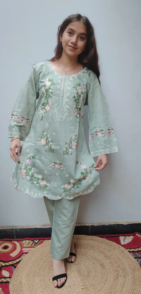 Green_Embroidery_Pakistani_Cord_Set