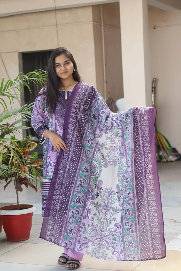 Lavender_Pakistani_Print_Kurti_Set