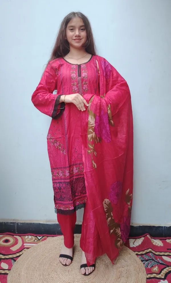 Maroon_Premium_Cotton_Kurti_With_Pant_And_Dupatta_Set_For_Women