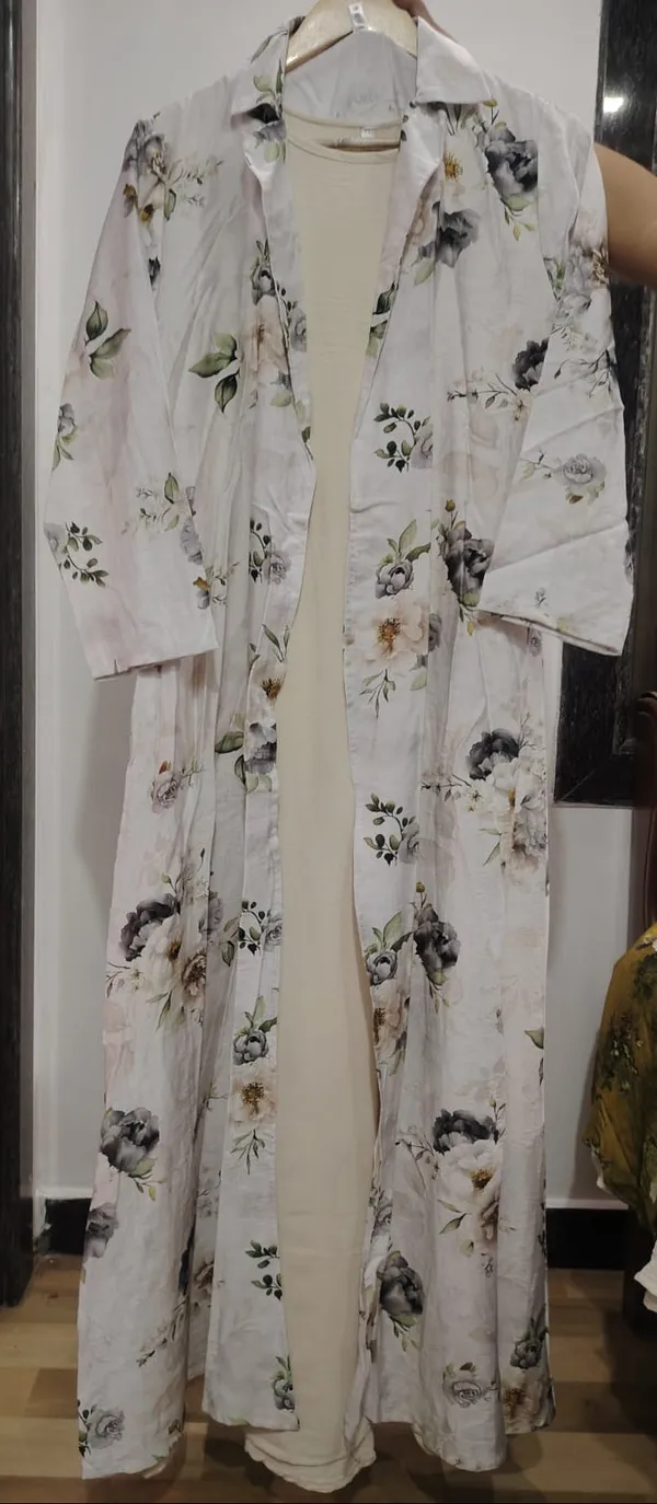 White_Premium_Georgette_Tunic_With_Shrug_For_Women