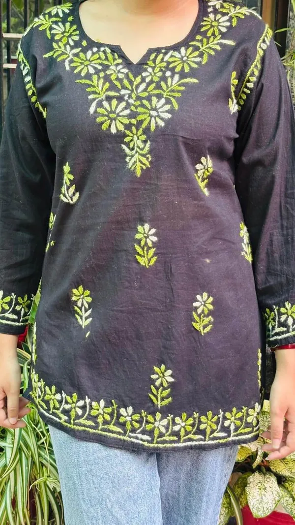 Black_And_Green_Premium_Cotton_Top_For_Women