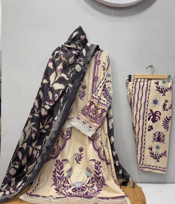 Ivory_And_Purple_Premium_Rayon_Kurti_With_Pant_And_Dupatta_Set_For_Women