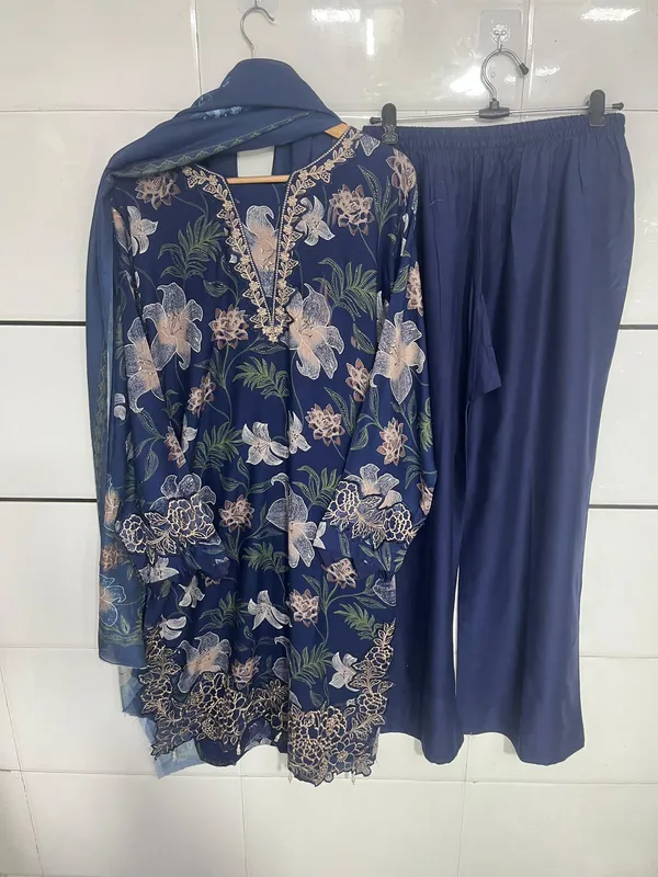Navy_Blue_Premium_Cotton_Kurti_With_Pant_And_Dupatta_Set_For_Women