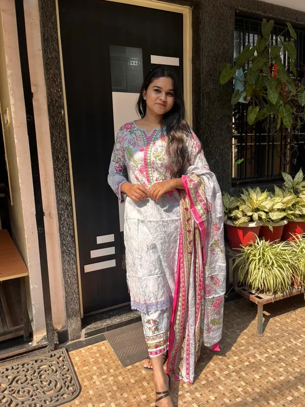 Grey_Premium_Cotton_Kurti_With_Pant_And_Dupatta_Set_For_Women