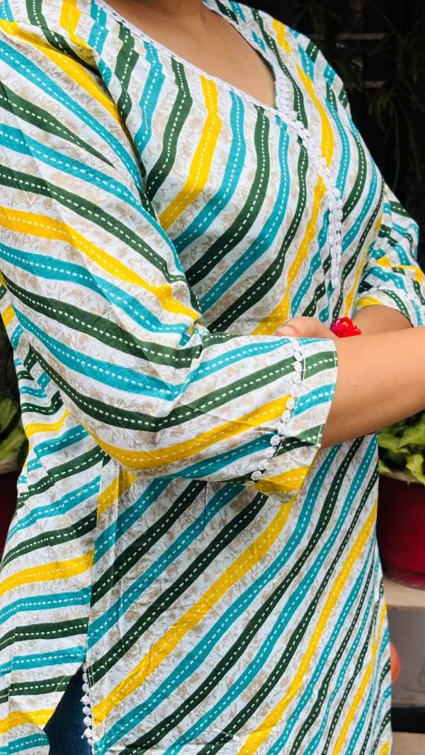 Multi-Color_Diagonal_printed_Cotton_Kurti