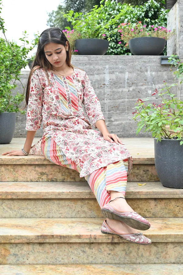 Multicolor_Premium_Cotton_Kurti_Pant_For_Women