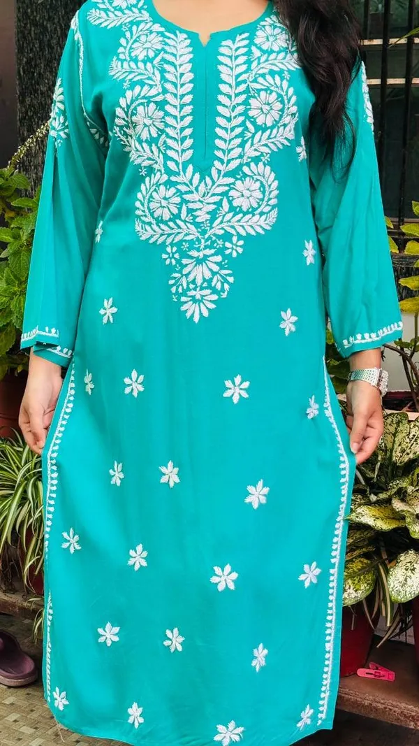 Noor-e-Ferozi_Turquoise_Blue_rayon_Chikan_kari_kurti,_embroidery.