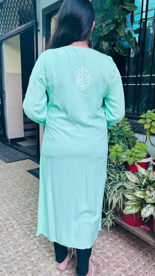 Noor-e-_Pista_Green_rayon_Chikan_kari_kurti,_embroidery.