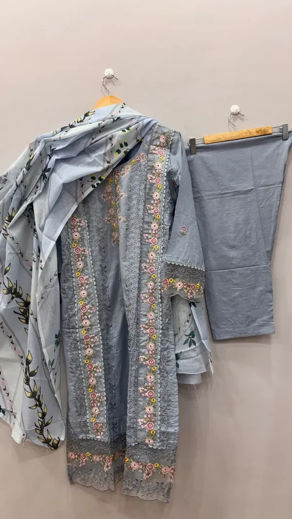 Grey_Premium_Rayon_Kurti_With_Pant_And_Dupatta_Set_For_Women