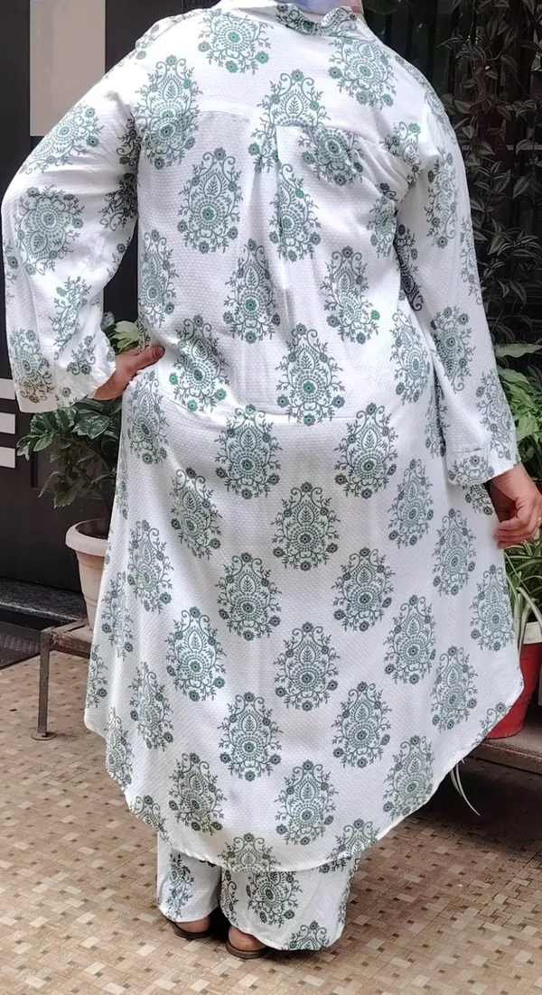 Green_Premium_Rayon_Kurti_Pant_For_Women