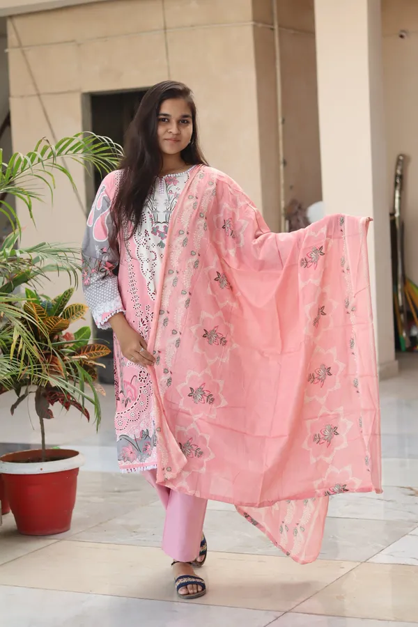 Peach_pakistani_Print_Kurti_Set