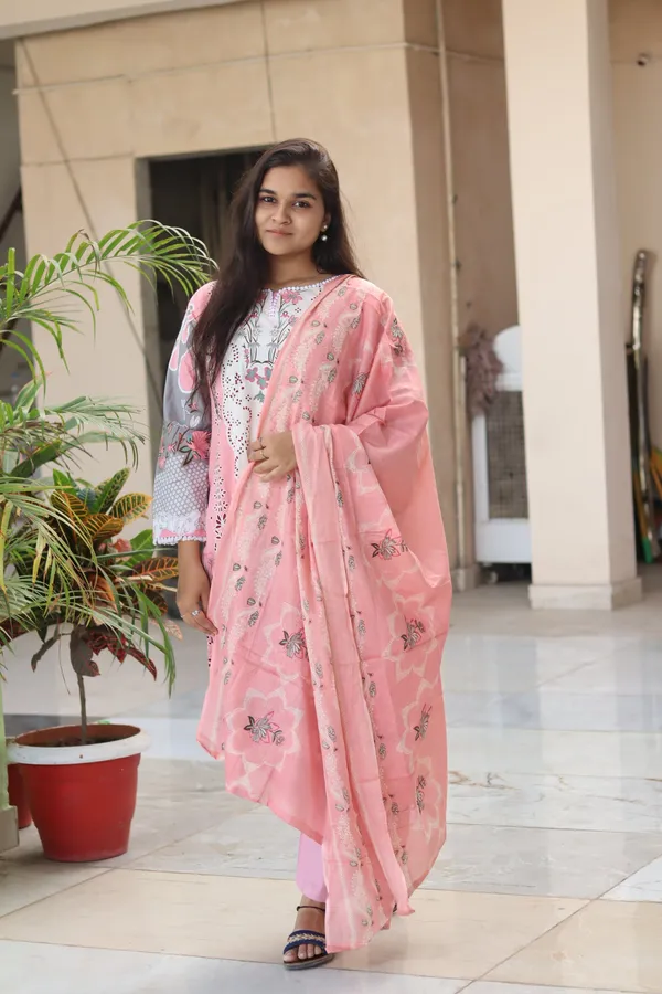 Peach_Premium_Cotton_Kurti_With_Pant_And_Dupatta_Set_For_Women