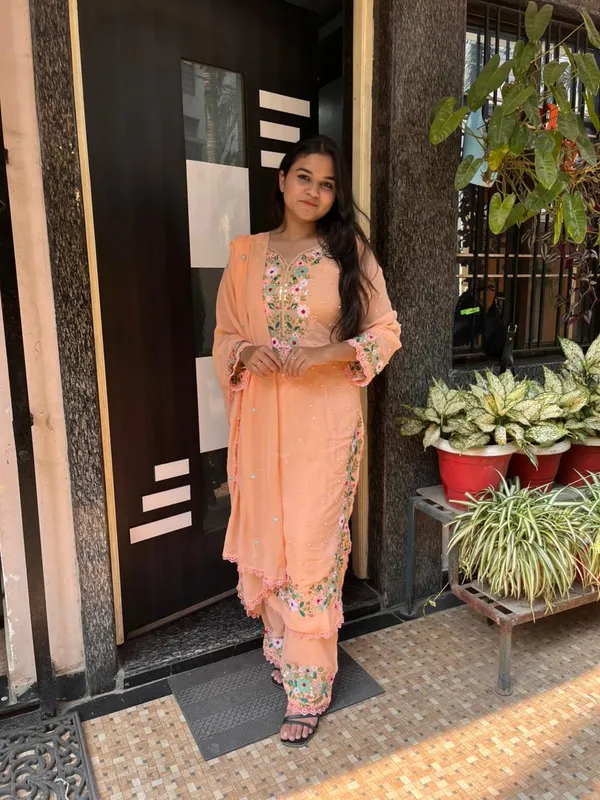 Peach_Premium_Georgette_Kurti_With_Pant_And_Dupatta_Set_For_Women