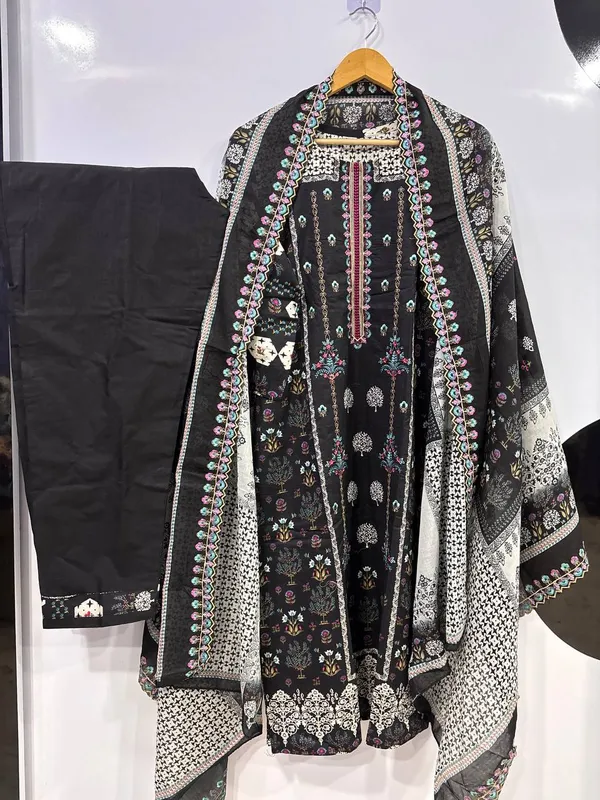 Black_Premium_Rayon_Kurti_With_Pant_And_Dupatta_Set_For_Women