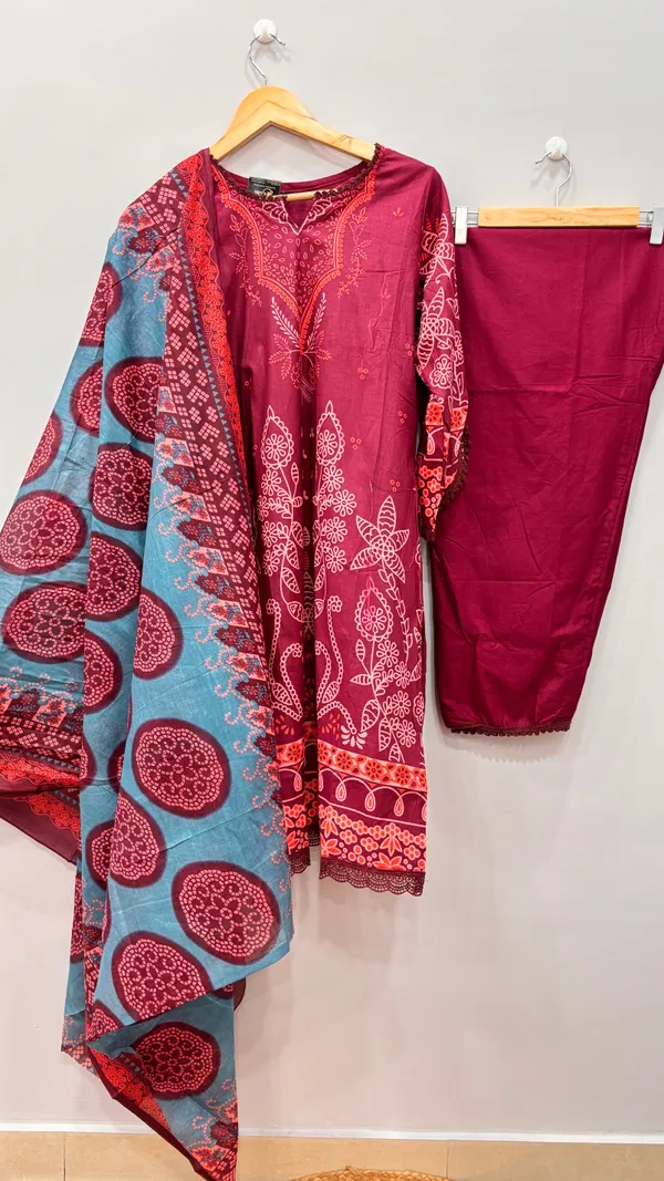 Red_Premium_Cotton_Kurti_With_Pant_And_Dupatta_Set_For_Women