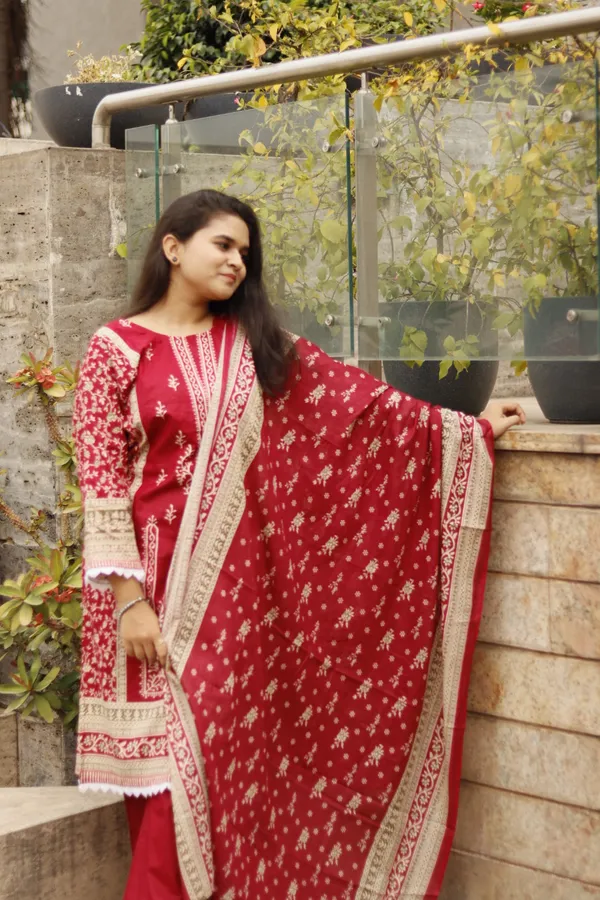 Red_Premium_Cotton_Kurti_With_Pant_And_Dupatta_Set_For_Women