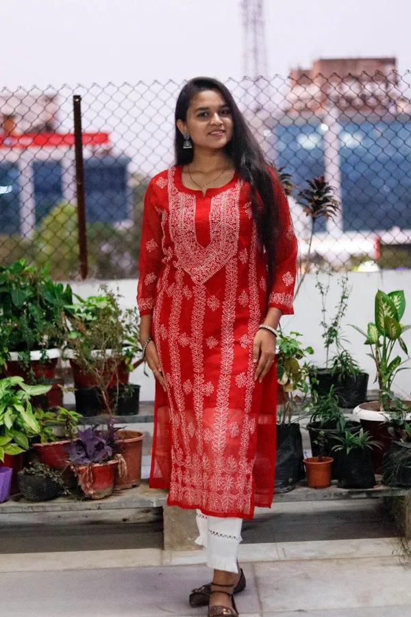 Red_Premium_Georgette_Chikankari_Kurti_For_Women