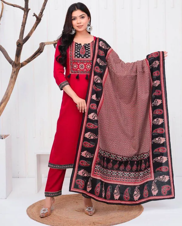 Red_Premium_Cotton_Kurti_With_Pant_And_Dupatta_Set_For_Women