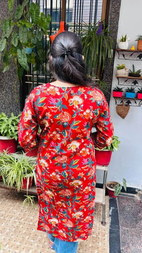 Red_Multicolur_Printed_Cotton_Kurti