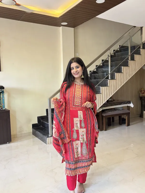 Red_Traditional_Kurta_Pant_Set_with_Dupatta