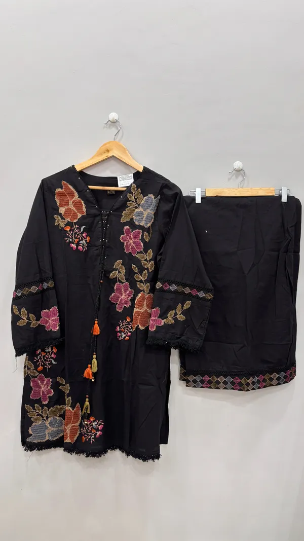 Black_Premium_Rayon_Kurti_With_Pant_And_Dupatta_Set_For_Women