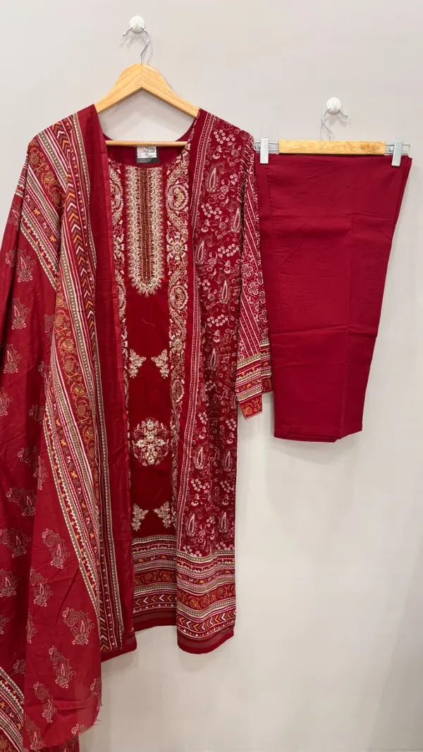 Maroon_Premium_Rayon_Kurti_With_Pant_And_Dupatta_Set_For_Women