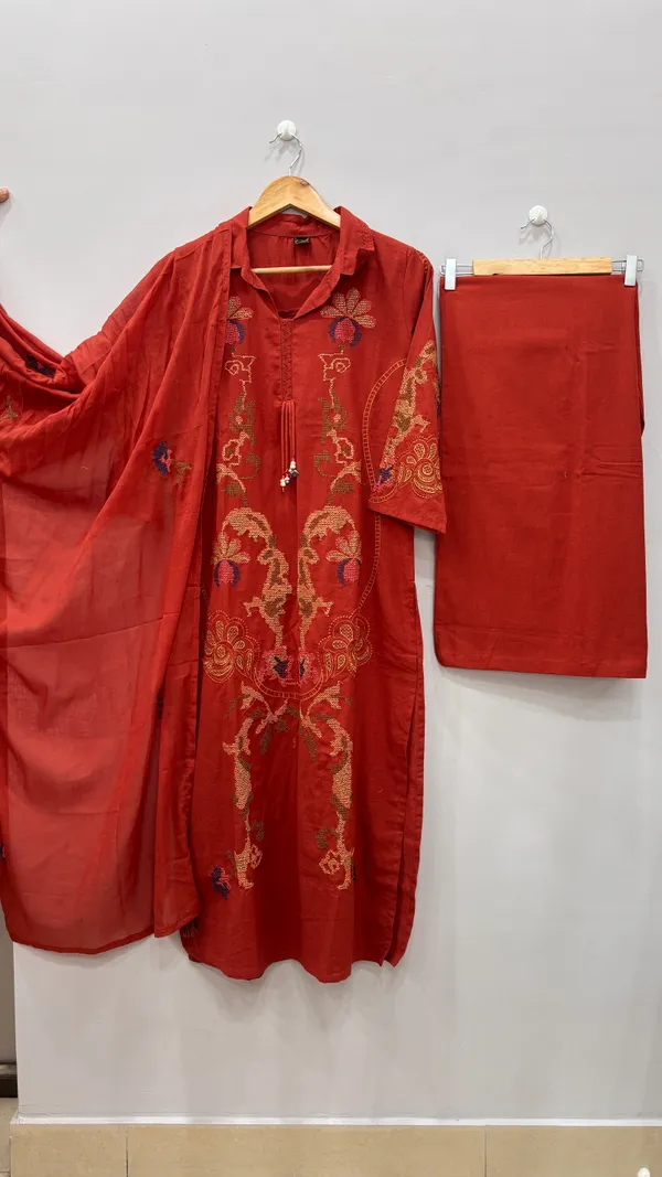 Rust_Premium_Rayon_Kurti_With_Pant_And_Dupatta_Set_For_Women