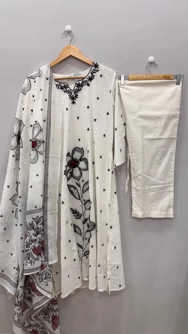 Ivory_Premium_Rayon_Kurti_With_Pant_And_Dupatta_Set_For_Women