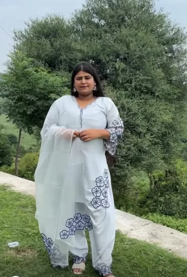 White_&_Blue_Floral_Embroidered_Farsi_Salwar_Suit