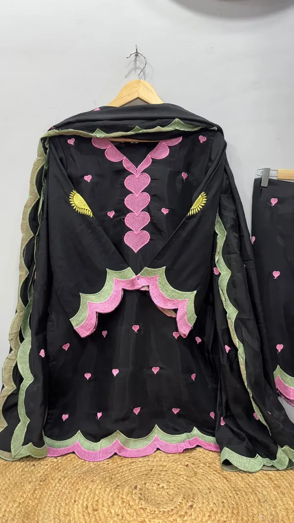 Black_Premium_Cotton_Kurti_With_Pant_And_Dupatta_Set_For_Women