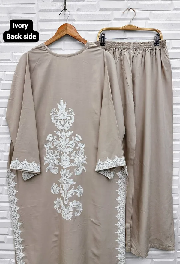 Aveline_Lace_Set