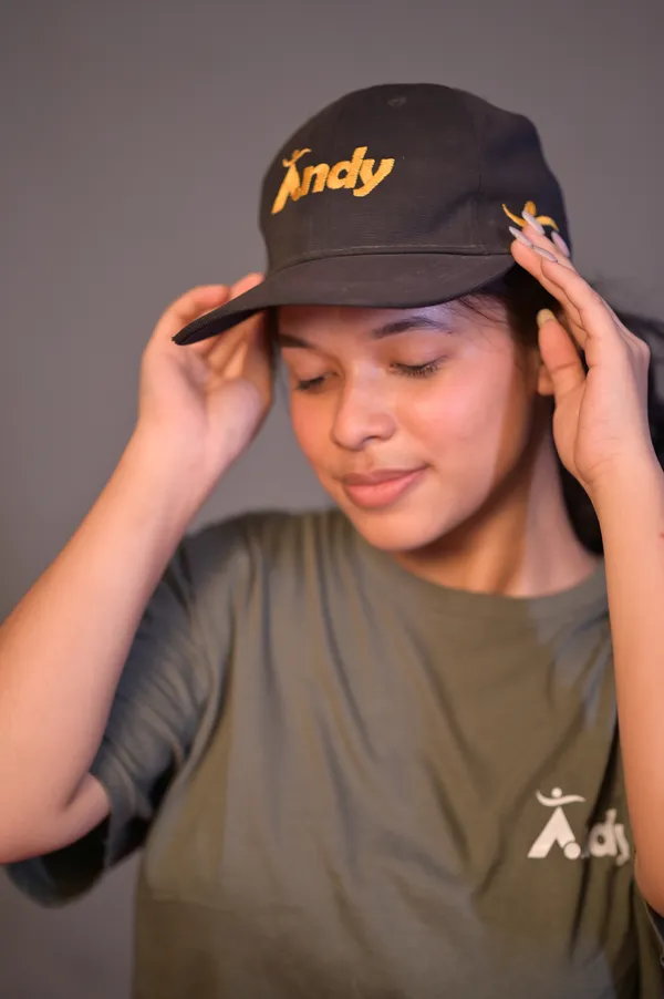 Black_Fabric_Casual_Baseball_Cap_for_Men_And_Women