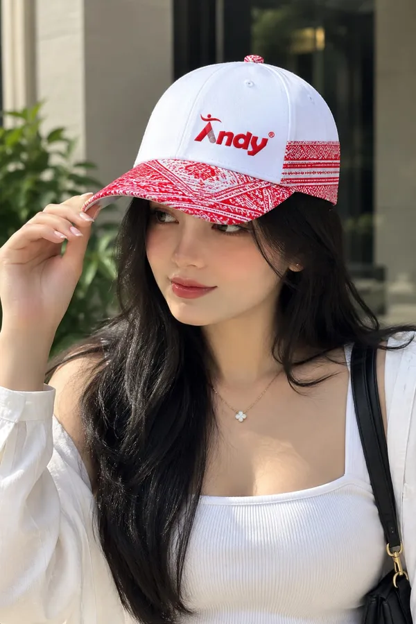 Red_And_White_Cotton_Gamosa_Cap_For_Women