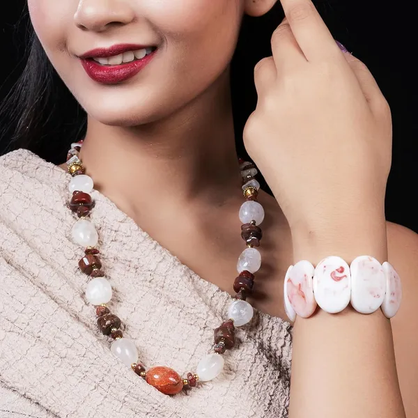 Product_Summary_Beadnest_Chunky_Large_Bead_Bracelet_For_Women_Girls_Handcrafted_Elasticated_Bracelet_Made_Of_Large_Oval_Beads_Smooth_Lightweight_Boho_Chic_Accessory_For_Beach_Wear