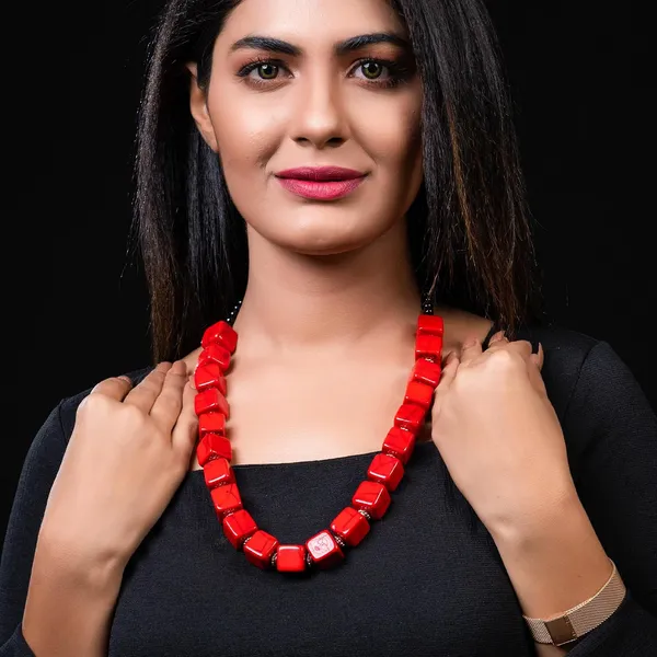 Bead_Necklace_For_Women_Girls_Lightweight_Statement_Ethnic_Jewellery_With_Geometric_Dice_Tumble_Shaped_Beads_Everyday_Wear_Fashion_Neckpiece_For_Styling_Gifting