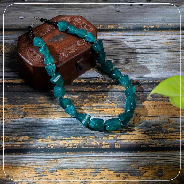 Bead_Necklace_For_Women_Girls_Lightweight_Statement_Ethnic_Jewellery_With_Geometric_Dice_Tumble_Shaped_Beads_Everyday_Wear_Fashion_Neckpiece_For_Styling_Gifting